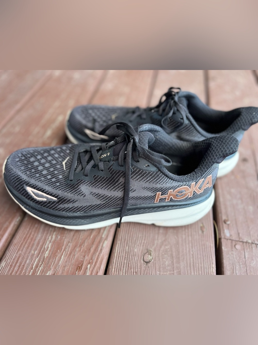 Hoka Clifton 9